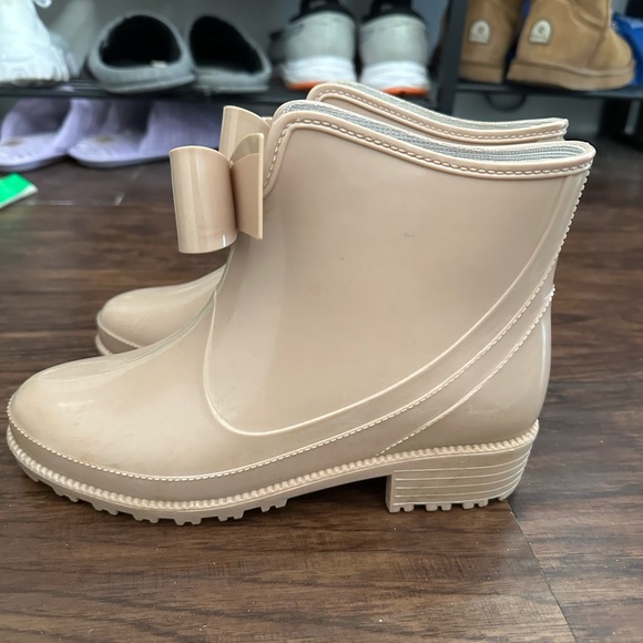 Rain Boots - Picture 4 of 6